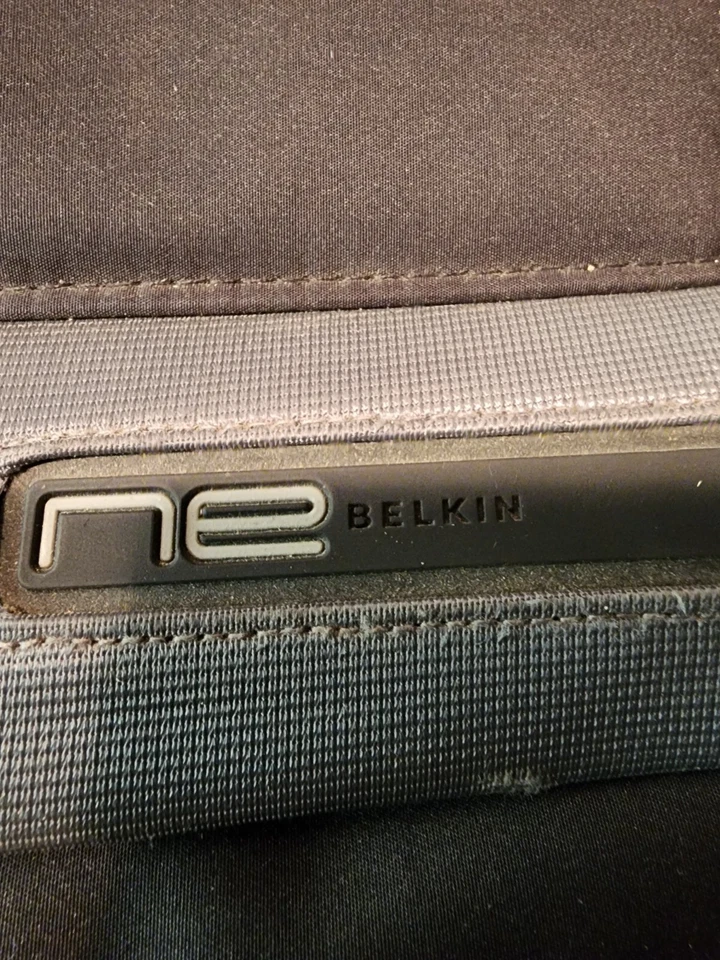 BELKIN 15.4" NE-07 Notebook PC/Portátil Estuche de Transporte Bolso de Hombro NEGRO NUEVO CON ETIQUETAS Foto 2 de 4