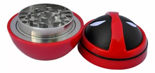 Deadpool Shape Superhero Herb Tobacco Grinder 3 Piece for Adult 55mm - Foto 3 di 6