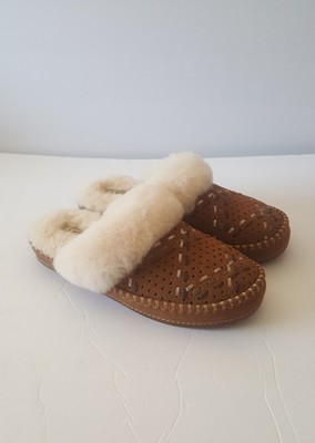 ugg women's aira slip on slipper