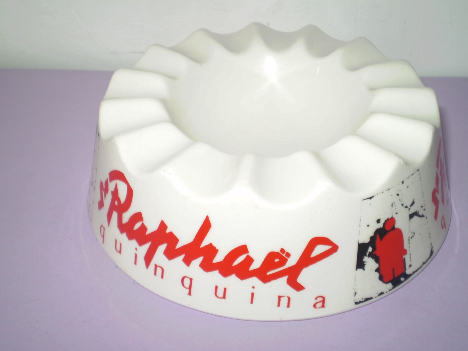 ST RAPHAEL QUINQUINA CERAMIC ASHTRAY / GIEN FRANCE WORKSHOP MAGNIFYING GLASS CREATION