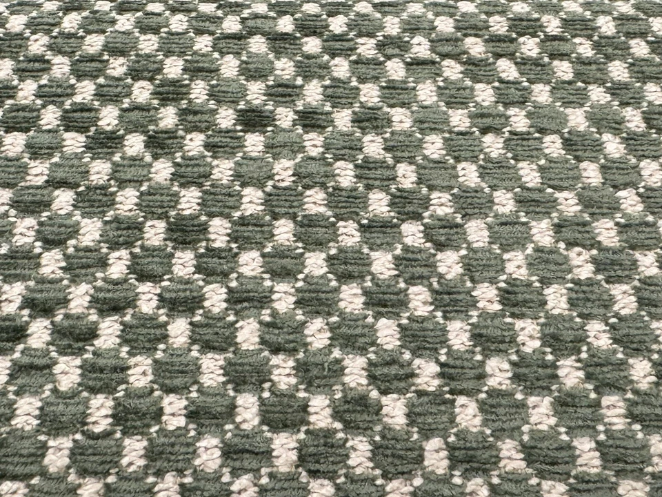 Tela de lunares de chenilla Brunschwig Fils - ECRINS TEXTURA AGUACATE 5,25 yardas 8019147,33 Foto 3 de 4