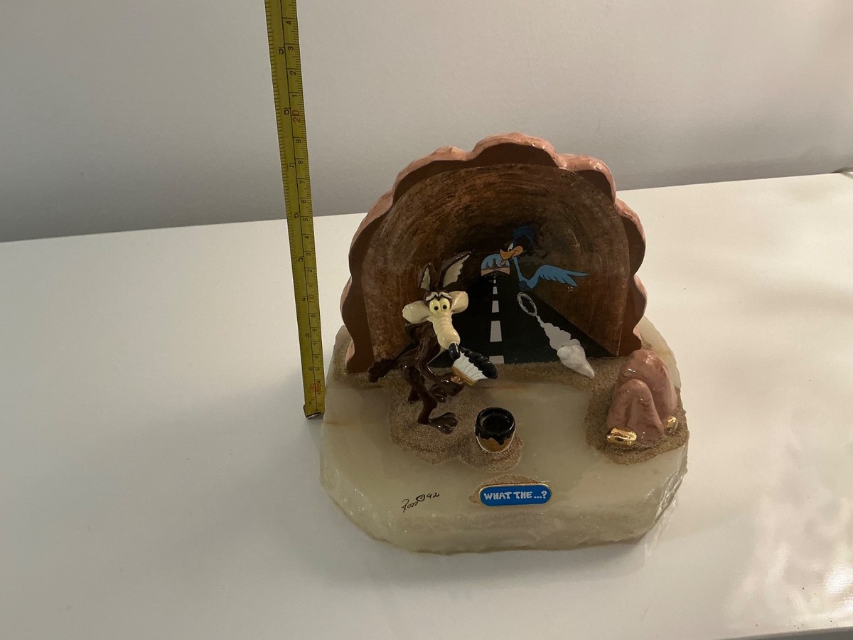 1992 Ron Lee Looney Tunes Road Runner Wile E Coyote Statue