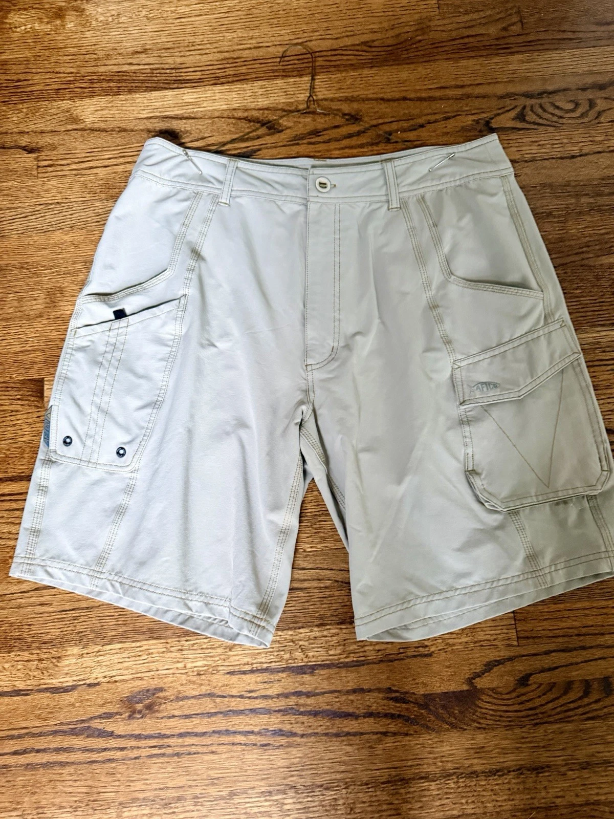 AFTCO Men's Khaki Cargo Fishing Shorts Quick Dry Lightweight Size 36 Nylon Blend