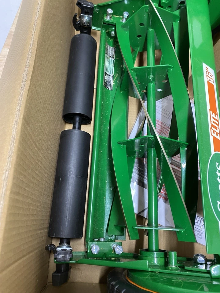 Scotts Scott's 16 pulgadas Cortacésped manual con carrete de empuje trasero Foto 2 de 4