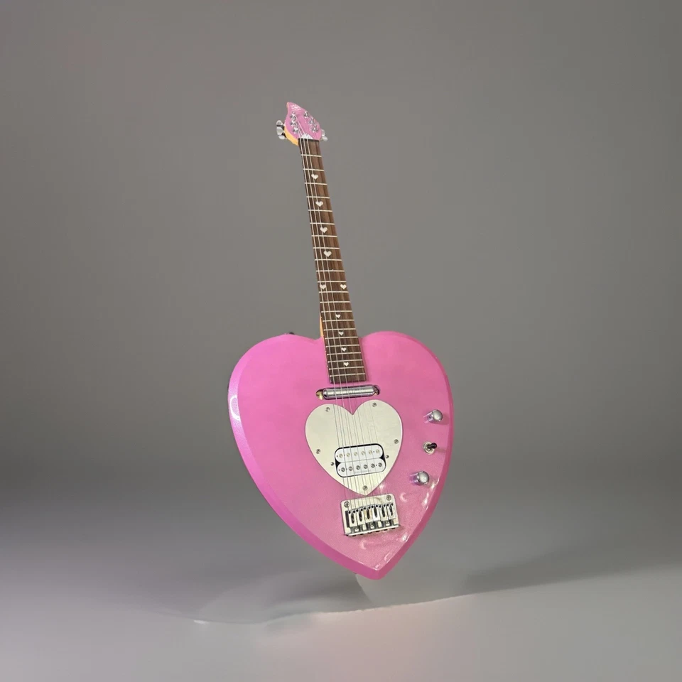 RARE Genuine Pink DAISY ROCK  Heartbreaker Short Scale Electric Guitar with Case - Image 3 of 4