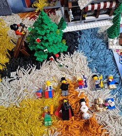 LEGO 10199 Winter Village Toy Shop Advanced Models Complete w/ Manual & Box