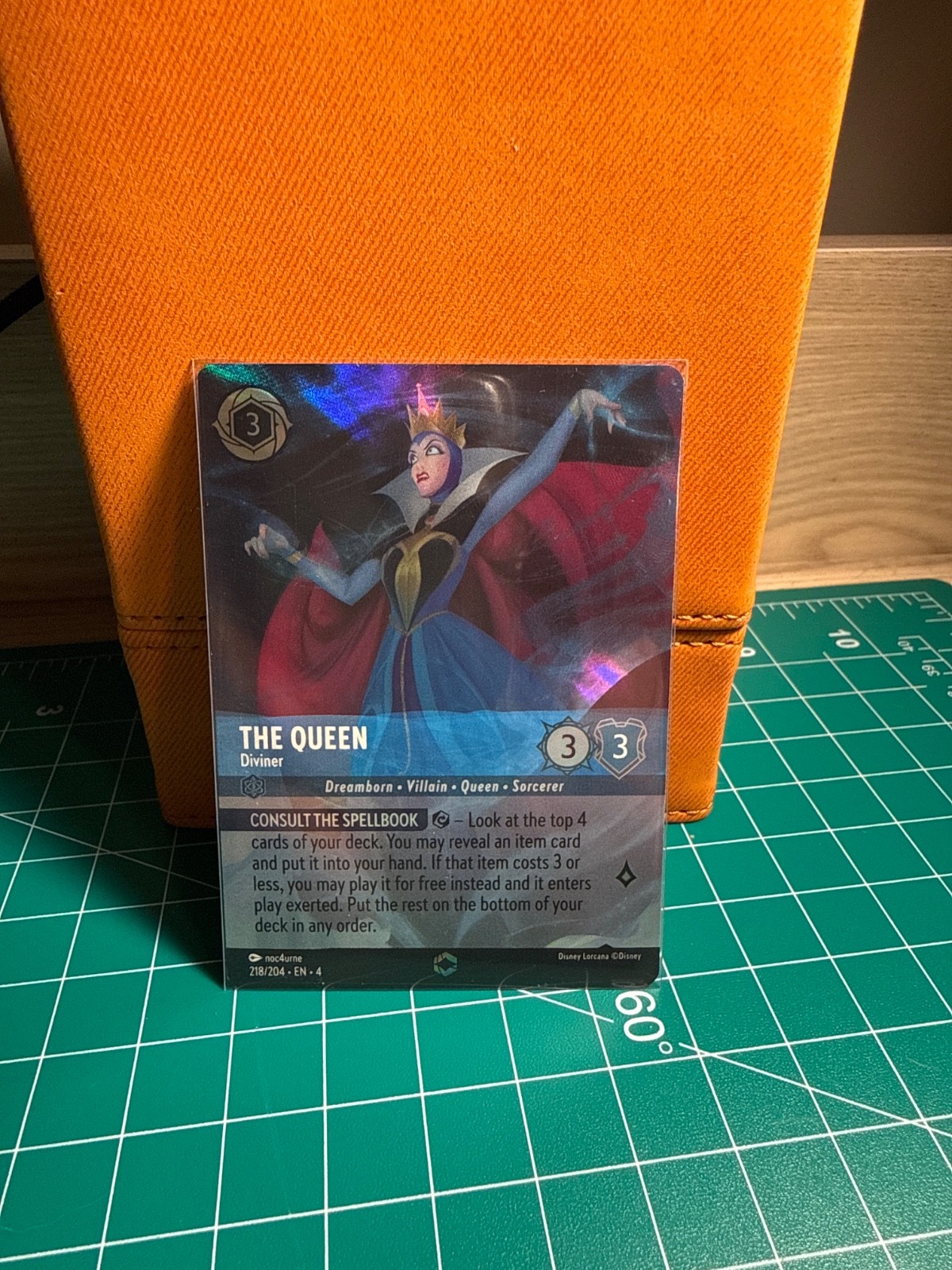 Enchanted Lorcana Ursula's Return - The Queen - Diviner - 218/204 Enchanted