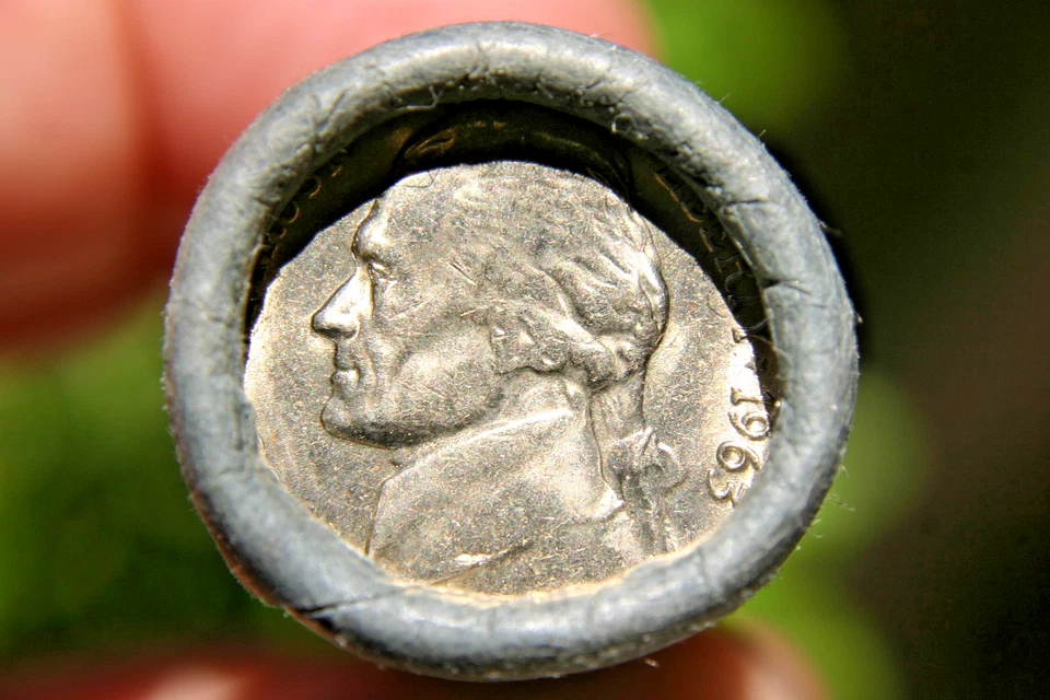 1963 D JEFFERSON NICKEL ORIGINAL BANK WRAP ROLL Federal Reserve OBW 5 CENTS ROLL - Image 2 of 4