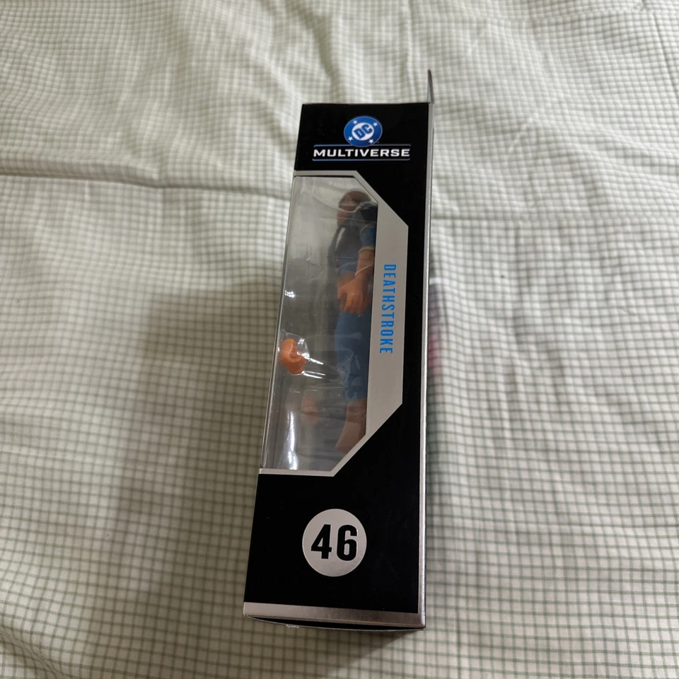 Mcfarlane Collectors Edition DC Multiverse Deathstroke 7" Collectors Edition - Image 2 of 4