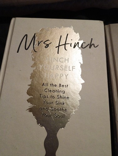 Mrs Hinch Books This Is Me And Hinch Yourself Happy - Picture 17 of 24