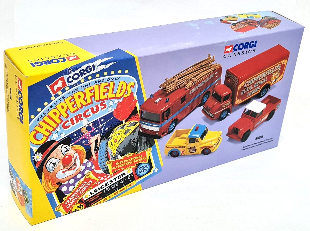 Corgi 1/50 Chipperfields Circus Vehicles Set Land Rover