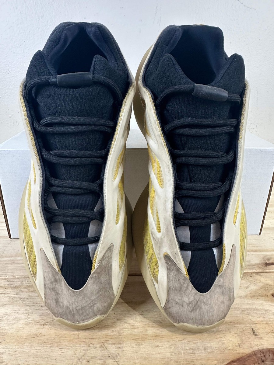 adidas gazelle silver green womens Adidas Yeezy 700 V3 Safflower main image 1