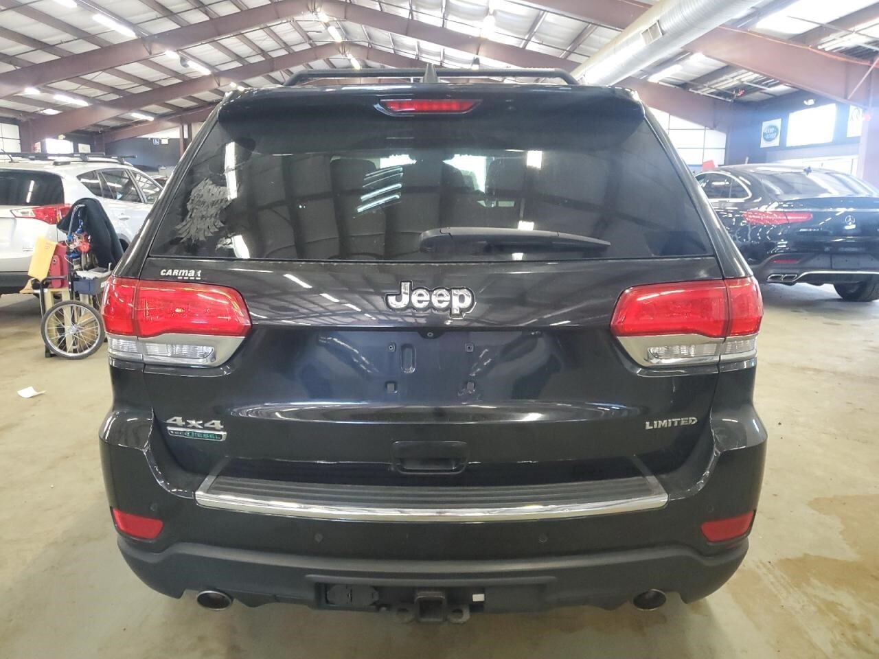 Used Deck Lid fits: 2015 Jeep Grand cherokee privacy tint glass w/rear view came