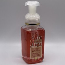 Bath  Body Works BBW Foaming Hand Soap Snowy Peachberry Christmas Scent New