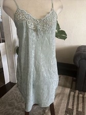 Vintage Dentelle Green Satin Slip Night Gown Size M Lace