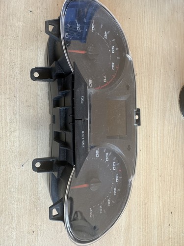 VW Polo 6R Kombiinstrument Tacho Tachometer A2C53385389 A2C53332250 (AG)