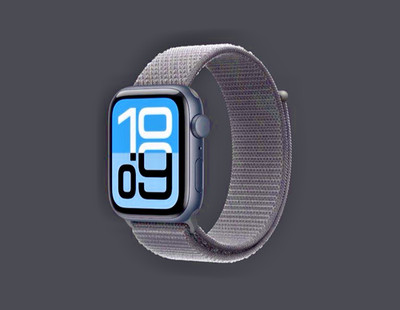Apple Watch SE 3 GPS, 44mm Midnight Aluminum Case with 46mm Dark Gray Sport Loop