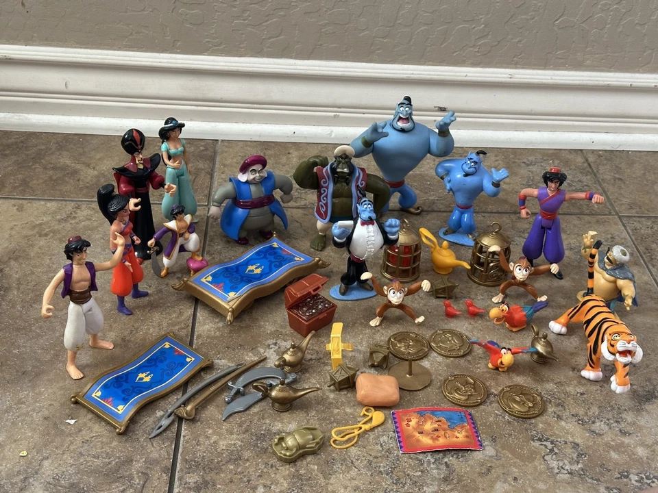 Lote de figuras de acción de colección Disney Aladdin juguete 1992 Genie Jasmine Tiger Jafar Abu Foto 3 de 4