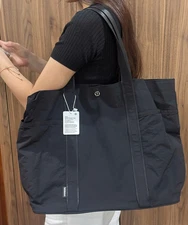 Lululemon Tote Bag 20L Large Multi-Pocket Gym Travel Bag – Brand New with Tags