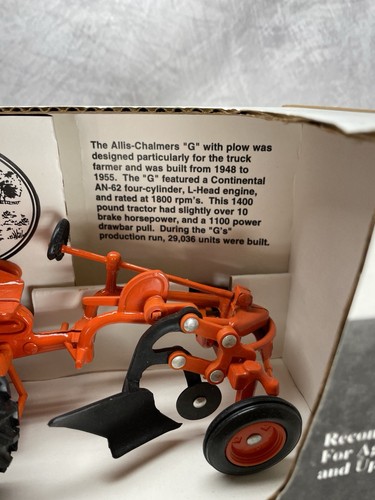 Allis Chalmers G w/Plow 1:16 Scale Diecast Farm Tractor Replica by Scale Models - Picture 3 of 5