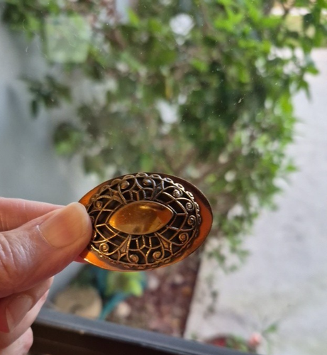 Vintage Copper Cat Eye Shaped Brooch 3 D Effect Metal Filigree Design Pin - Picture 3 of 17