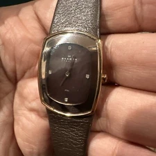 RUNNING SKAGEN BROWN LEATHER BAND,MOP DIAL GOLD+CRYSTAL WATCH BAND NEED GLUE