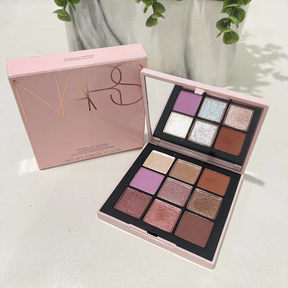 Paleta de sombras de ojos Nars Afterglow Tempting 0,06 oz/1,7 g (x9) Foto 4 de 4