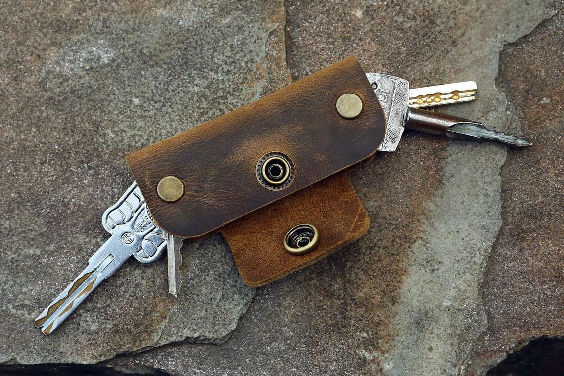 leather key organizer