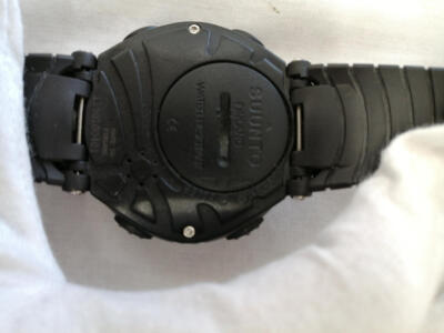 Montre Numérique Suunto SS010600F10 Avec Boîte - Quartz, écran Couleur, Occasion Très Bon état