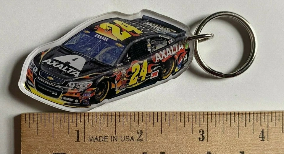 Jeff Gordon Axalta 2015 acrylic key ring with mirror back - Image 3 of 3