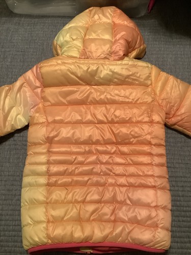 NWT- Nike Girls Multicolor Puffer Hooded Jacket Size 6 Warm & Cozy - Picture 8 of 17