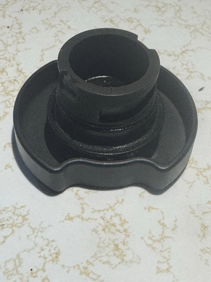 Jaguar XF 2009-2011 4,2 L V8 motor llenado aceite tanque tapa tapa 5766-B468X OEM Foto 3 de 4