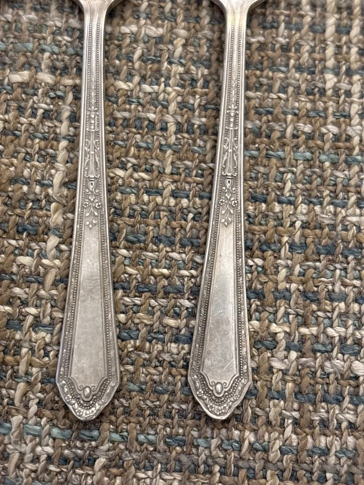 DE COLECCIÓN 1925 HOLMES & EDWARDS ROMANCE Demitasse postre PLATO DE PLATA CUCHARA DE AZÚCAR Foto 2 de 4