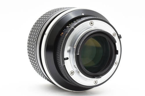SIC 【Near Mint】 Nikon Ai-s ais Nikkor 85mm f1.4 MF Portrait Lens From JAPAN - Picture 9 of 11