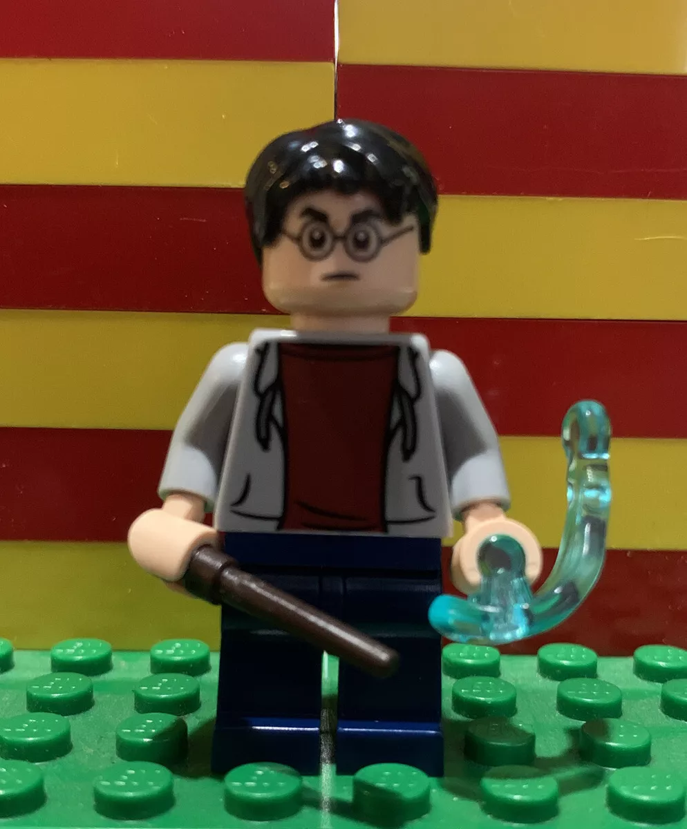 LEGO Harry Potter Light Gray Hoodie Minifigure from sets 75967