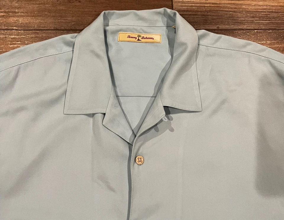 Camisa Tommy Bahama Azul Turquesa Seda Manga Corta Talla XLarge Foto 2 de 3