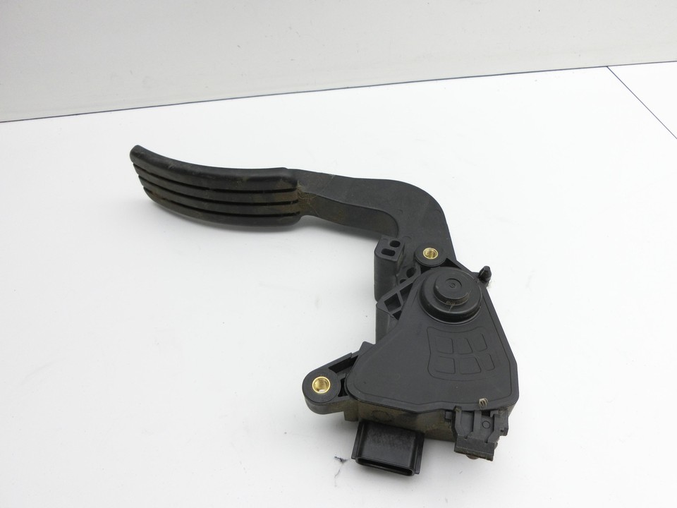 SKINII Capteur Pédale D'accélérateur pour Peugeot 106 1.0 1994-1996 9946344 TPS Capteur Position du Papillon Corps Papillon Voiture Capteur De Position du Papillon