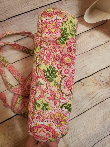 BOLSO DE MANO VERA BRADLEY PÉTALO ROSA BETSY VERDE AMARILLO - Imagen 3 de 7
