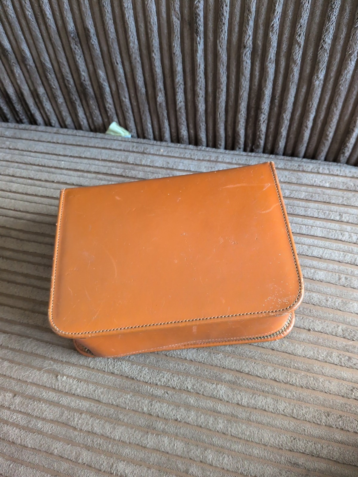 Vintage Personal Travel Grooming Kit In Leather Case image 3