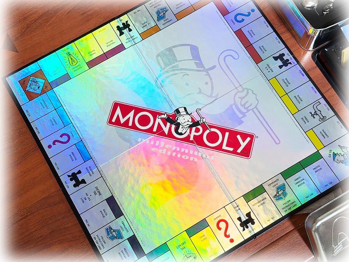 Monopoly Y2K Millennium Edition Board Game Metal Collector's Tin