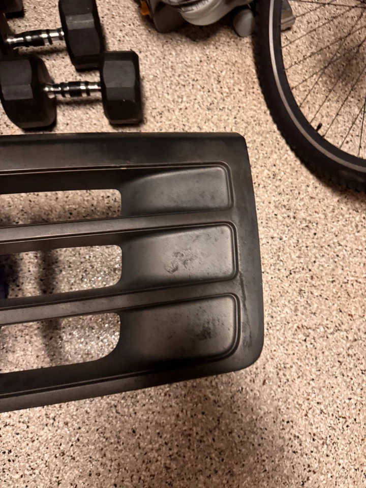 1994 Ford f150 Front Grille Black Plastic (With Hardware!) - Image 4 of 4