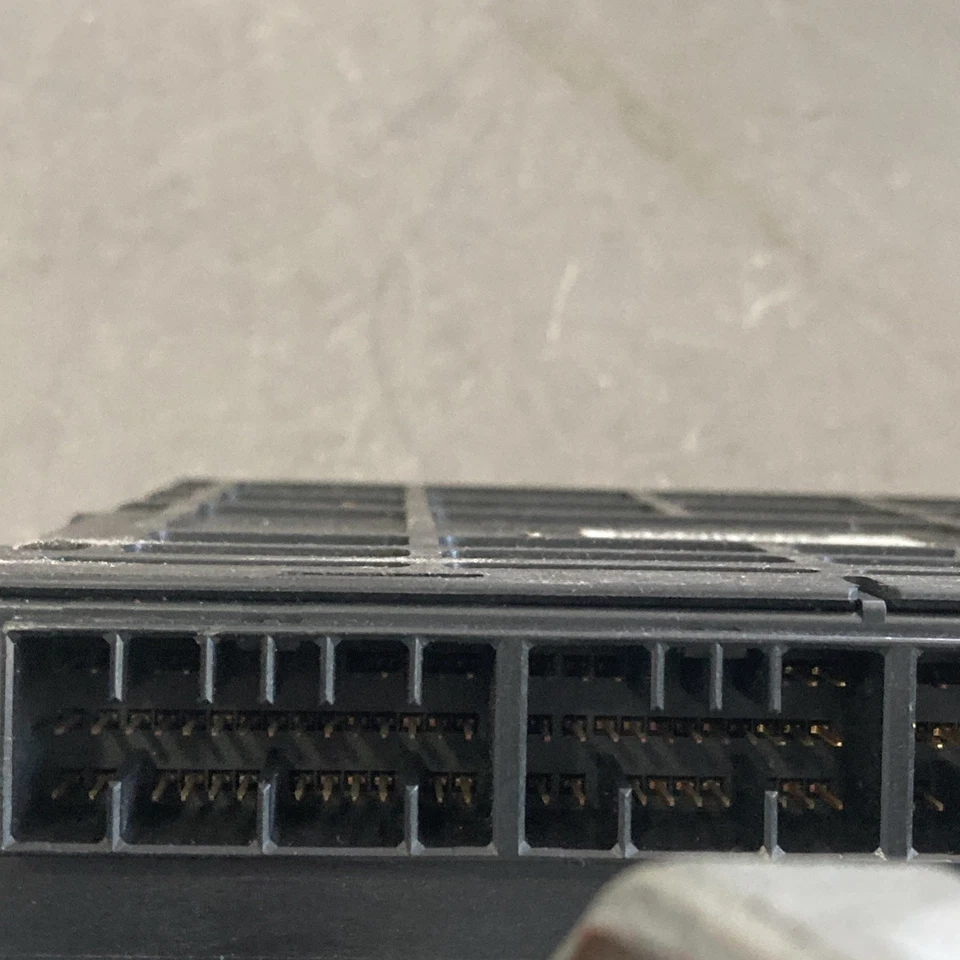 Mitsubishi Eclipse 2001 3,0 L ECU/cilindro de bloqueo/llave MR507645 Foto 4 de 4