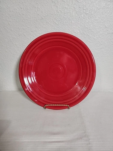 FIESTA  9 Inch Luncheon Plate SCARLETT RED Homer Laughlin China Fiestaware