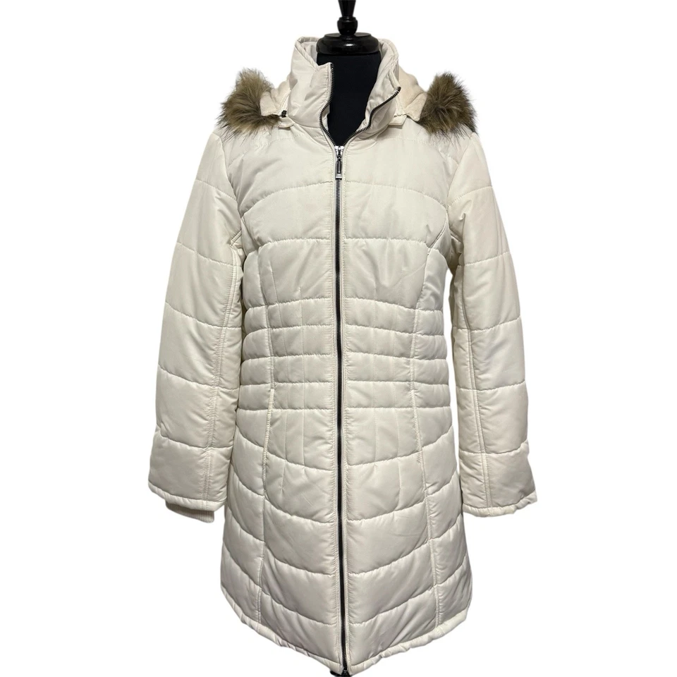 Susan Graver White Quilted Puffer Coat with Faux Fur Hood – Women’s Size M - Image 2 of 4
