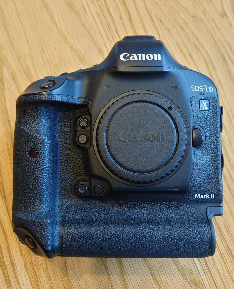 Canon EOS 1D Mark II · Body, Foto 1 von 5