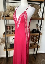 Vintage Kayser Size Medium Pink 100 Nylon Open Side Lace Full Length Nightgown