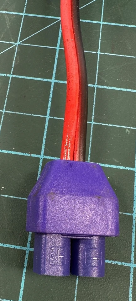 Dynamite DYN4113 2.0A AC Peak Ni-MH Battery Charger 110-240V EC3 Plug 20W RC - Image 3 of 4