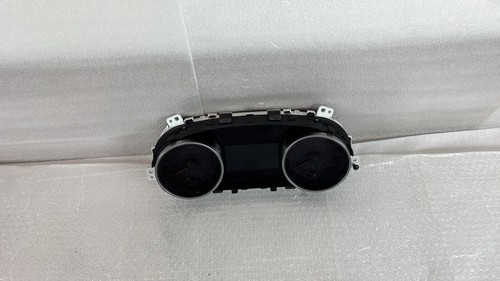 2023 KIA CARNIVAL DASH BOARD INSTRUMENT CLUSTER GAUGE SPEEDOMETER OEM 94001R0070 - Picture 7 of 12