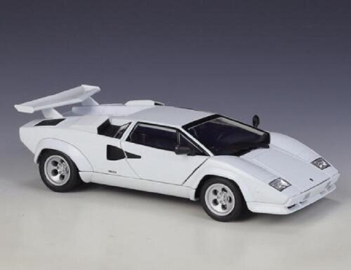 Welly 1:24 Lamborghini Countach LP 5000 S Diecast Model Racing Car White