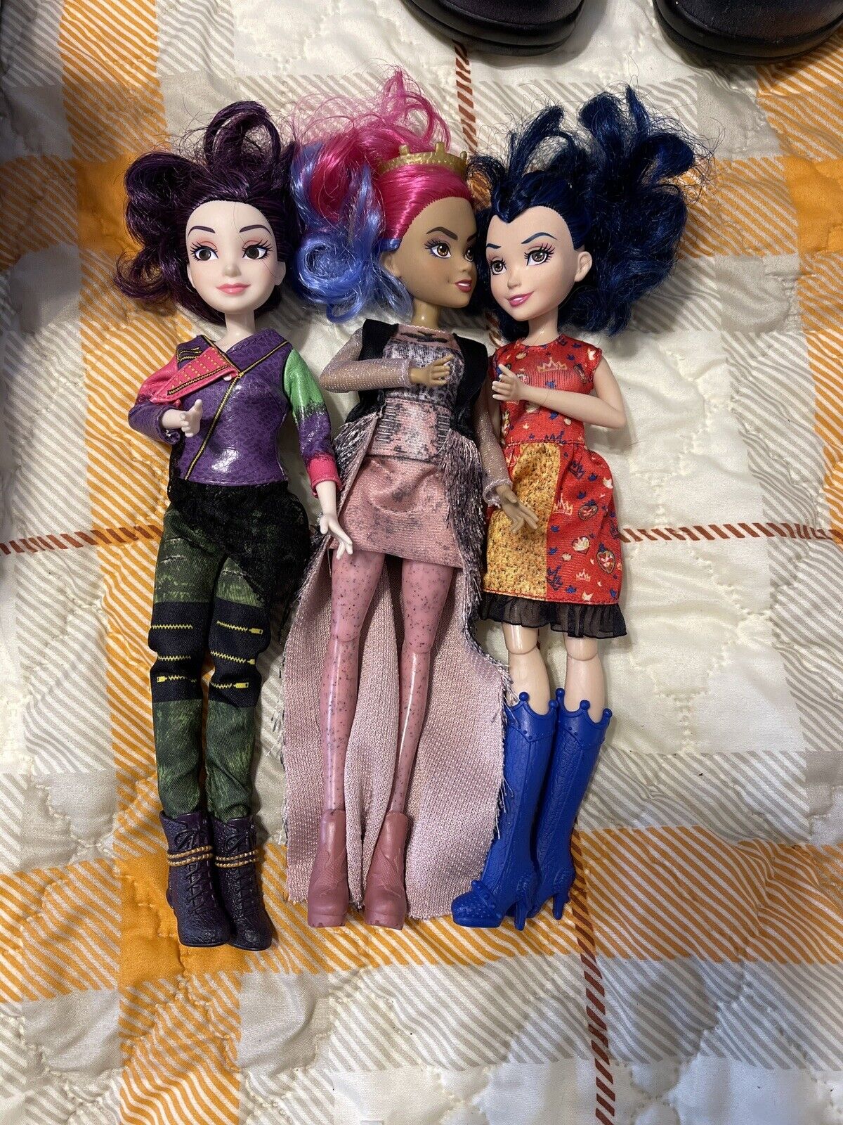 Disney's Descendants 3 Dolls - TOY HUNT at Target!, Mal vs Adurey